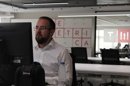 METRICA Contacta con nosotros
